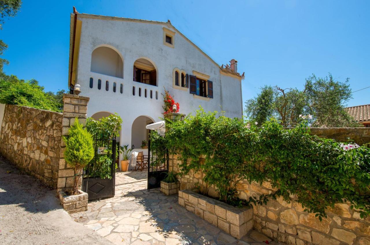 Villa Eleni Paxos Гайос Екстериор снимка
